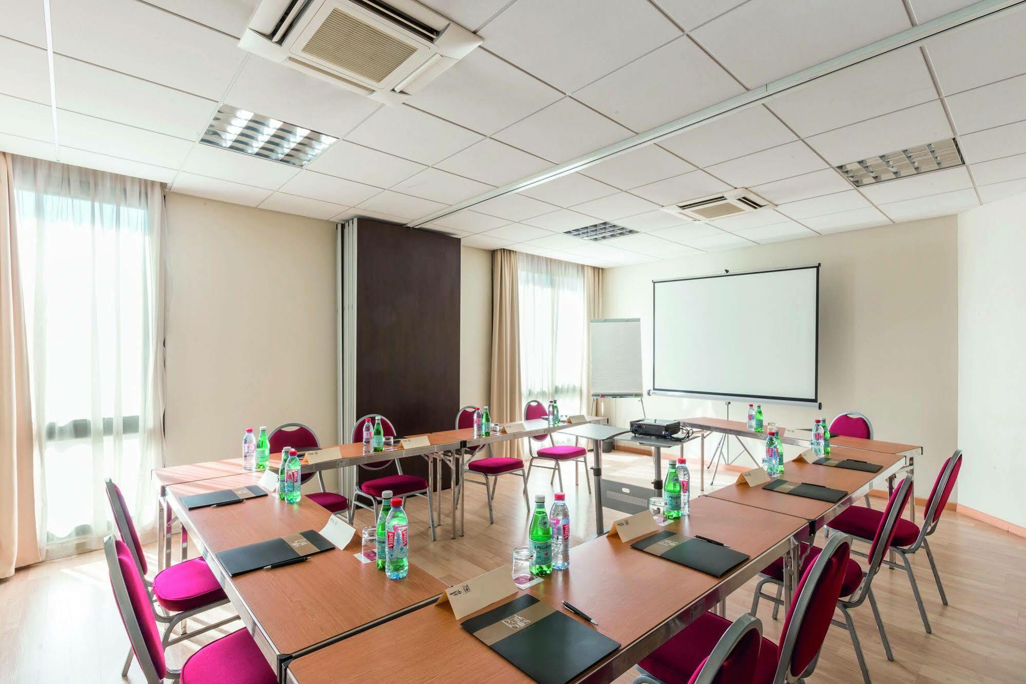 Clarion Aparthotel Toulouse Blagnac Airport Luaran gambar
